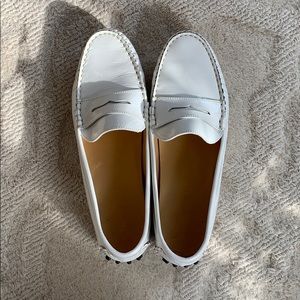Mgemi patent leather driving moccs. Size 39